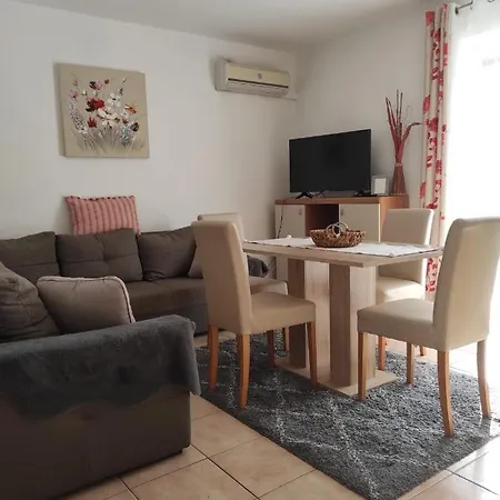 Apartman Golic