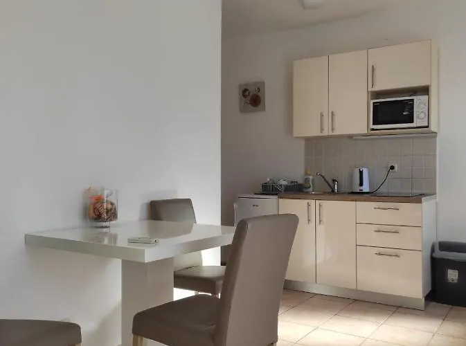 Golic * ביוגראד נה מורו