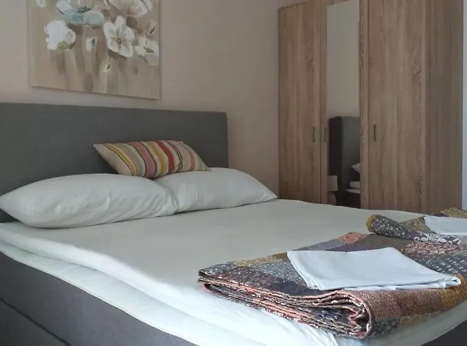 Golic * ביוגראד נה מורו