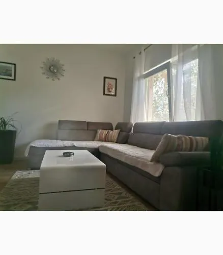 Golic * ביוגראד נה מורו