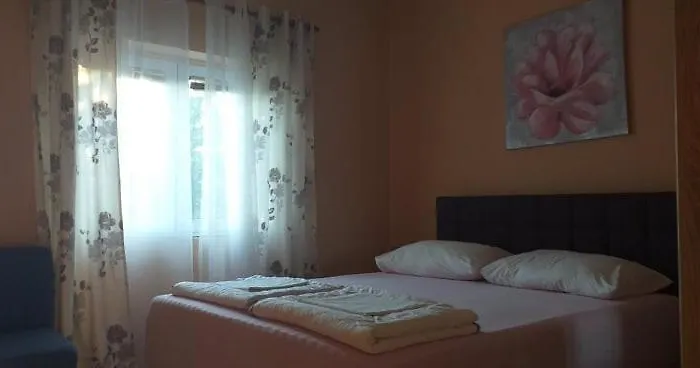 Golic Biograd Na Moru