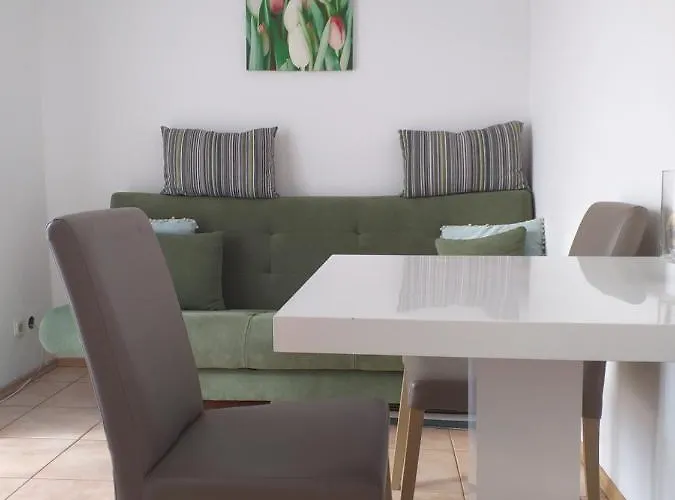 Golic Biograd Na Moru